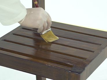 Apply a second coat of Jazeera Wood Elegance Lacquer then wait for dry image